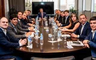 Funcionario destacó la gestión de Orrego por Ley de Glaciares, y le pegó a Gioja y Uñac