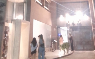 Incendio en un edificio: un menor logró controlar el fuego justo a tiempo