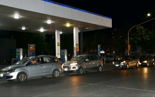 Cuánto cuesta llenar el tanque de nafta en San Juan: precios por vehículo