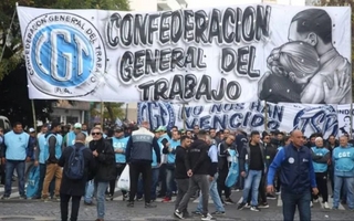 Bullrich le marcó la cancha a la CGT: “Si la protesta es pacífica, las respuestas serán pacíficas”