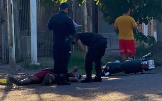 Un fuerte choque terminó con dos motociclistas hospitalizados