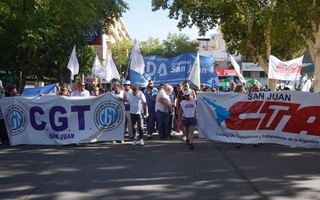 Gremios marcharon en San Juan contra la reforma laboral ¿qué dijeron?