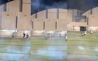 Noche negra en El Palomar: atacaron al árbitro en plena final