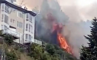 Alarma en Bariloche: evacuaron un sanatorio por incendio forestal