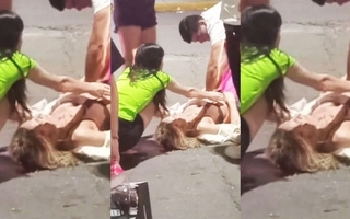Susto en pleno centro: una joven cayó de una camioneta durante su festejo de recibida