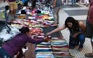 Argentina importa ropa usada: ¿el nuevo basurero del mundo?