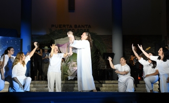 Fe, amor y arte en el Belén Viviente en la Catedral por la Misa de Acción de Gracias