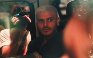 ¿Provocación? Icardi llegó con la China a buscar a sus hijas para pasar Navidad