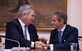 Rafael Grossi puso primera para competir por la ONU: lanzó su candidatura con un acto en Cancillería