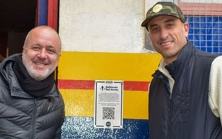 Allanaron al hermano de Manu Ginóbili por estar involucrado en la muerte de 13 personas