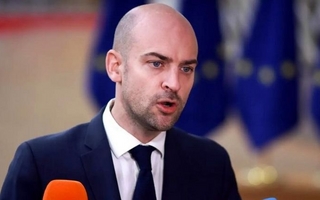 Francia confrontó a Trump por Groenlandia