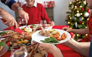 Cómo recuperarse de la resaca post fiestas