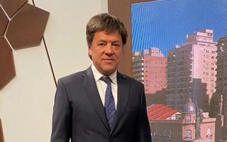 El dueño de Telefe fue hospitalizado tras picadura de avispas