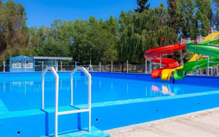 Arrancó la temporada en Ullum: habilitaron el camping y el parque acuático