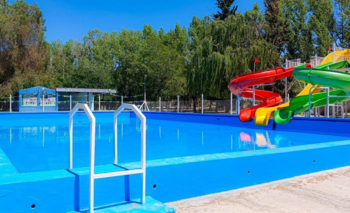 Arrancó la temporada en Ullum: habilitaron el camping y el parque acuático