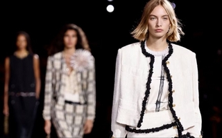 Tendencias de moda 2026: accesorios en primer plano y el regreso de los clásicos