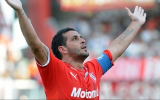 Escándalo con el Chipi Gandín, ex Independiente: piñas y una oreja rebanada